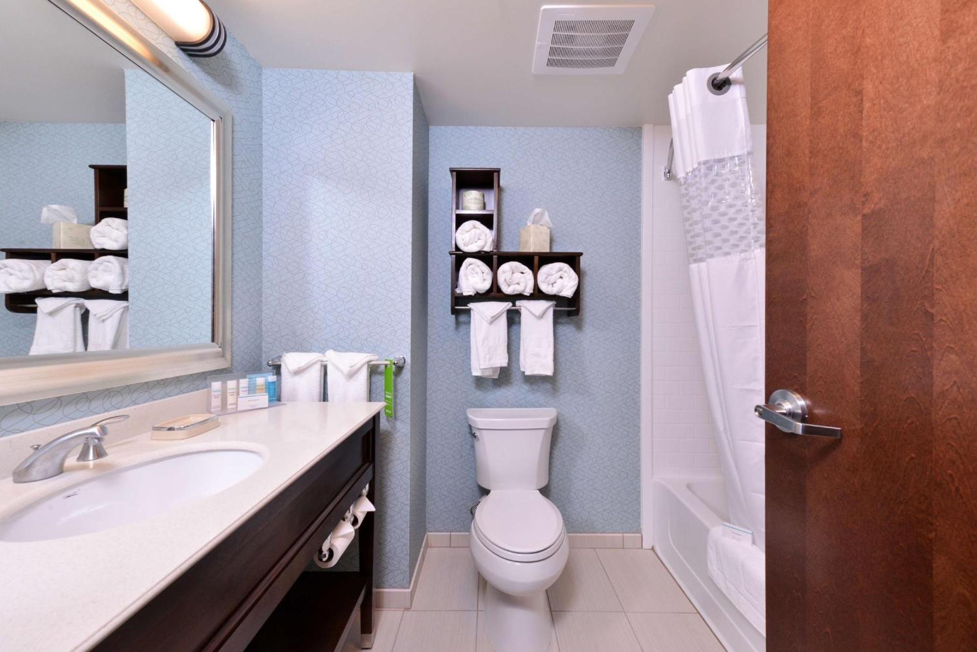 Hampton Inn Rome Bagian luar foto